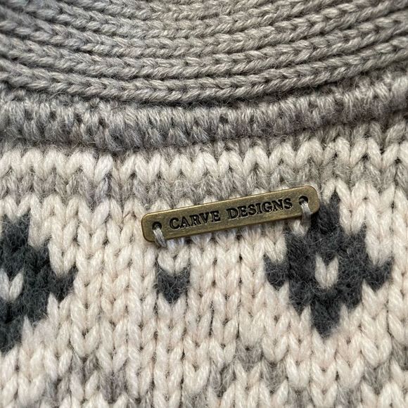 Carve Designs Gray and Cream Patterned Cardigan - Picture 9 of 14